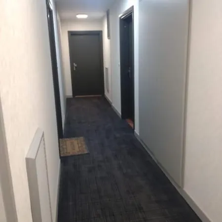 Gustave Roussy, New Building, 3 Bd & Salon, 2 Wc *